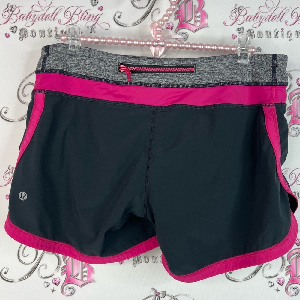 Lululemon Athletica shorts stretchy yoga pockets Black and Pink Athletic Shorts